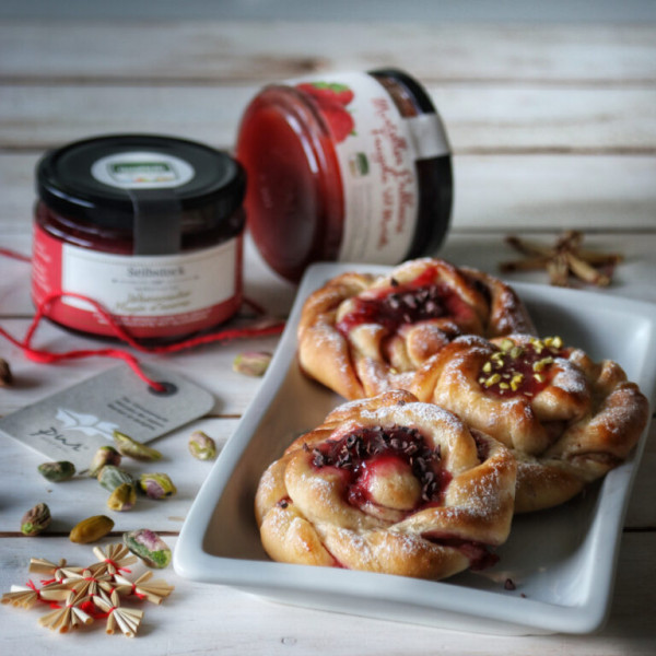 Nodini con confettura di frutta