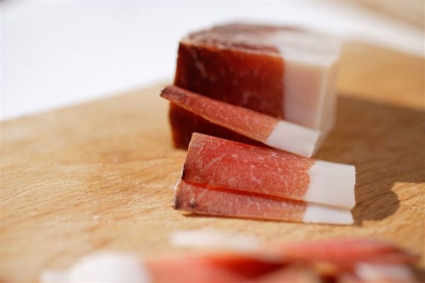 Südtiroler Schinkenspeck oder Südtiroler Speck?