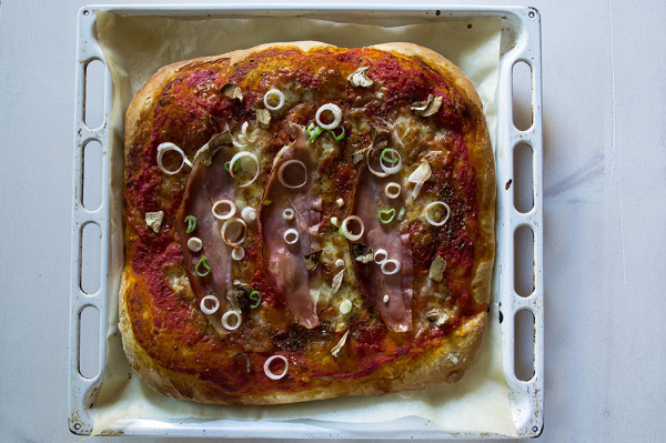 Pizza tirolese con lievito madre