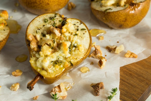 Überbackene Birne mit Ziegenkäse