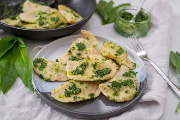 Schlutzkrapfen con aglio orsino