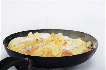 Soufflé di schmarren alle mele