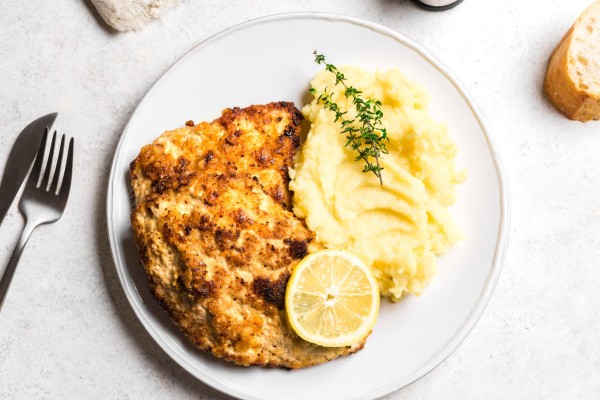Wienerschnitzel con panatura di Schüttelbrot 