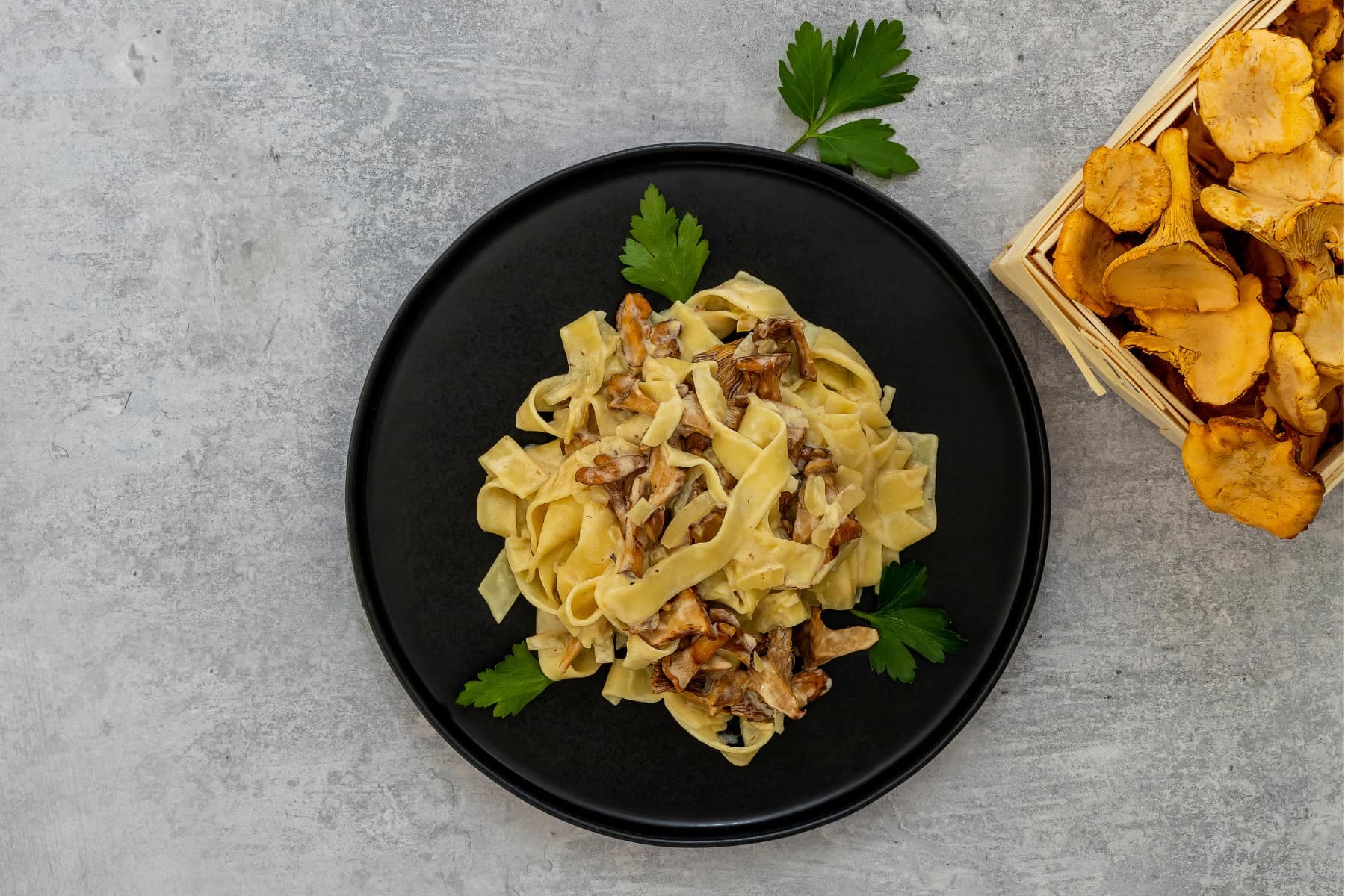 https://www.pursuedtirol.com/it/su-di-noi/magazine/ricette/tagliatelle-ai-finferli