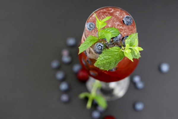 https://www.pursuedtirol.com/it/su-di-noi/magazine/ricette/wodka-berry-tonic