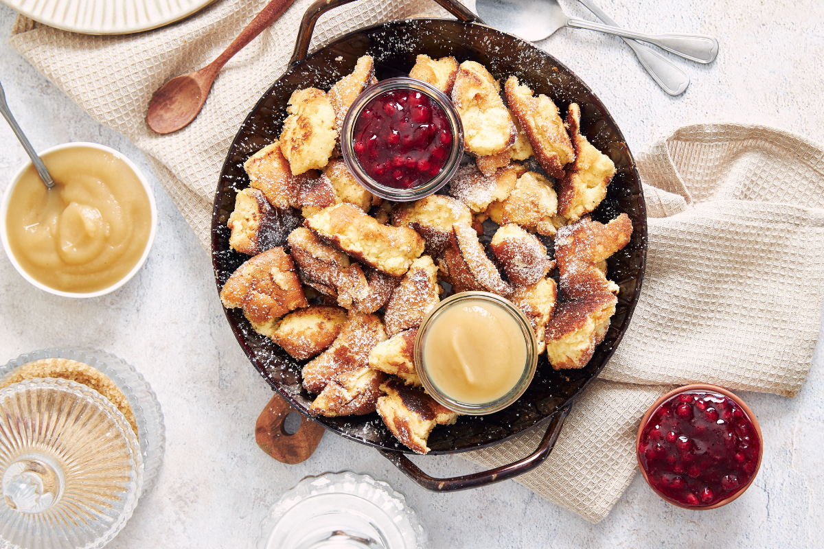https://www.pursuedtirol.com/it/su-di-noi/magazine/ricette/kaiserschmarren-con-mousse-di-mele-e-marmellata-di-mirtilli-rossi