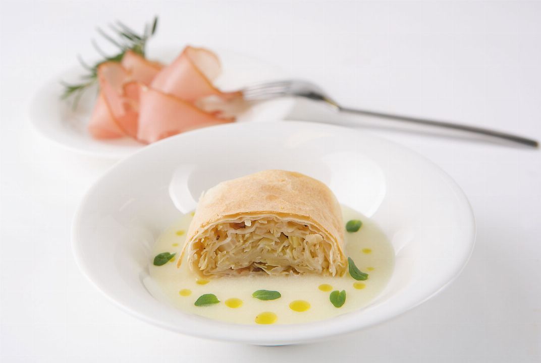 https://www.pursuedtirol.com/it/su-di-noi/magazine/ricette/strudel-di-cappuccio