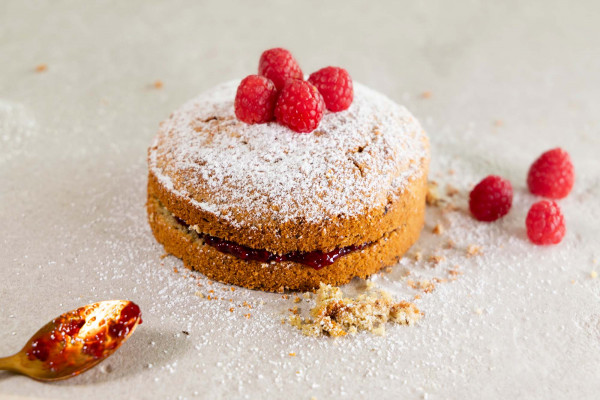 Torta di grano saraceno con composta lamponi