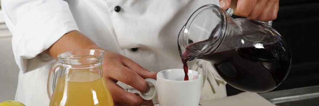 https://www.pursuedtirol.com/it/su-di-noi/magazine/ricette/punch-di-mele-e-ribes-nero