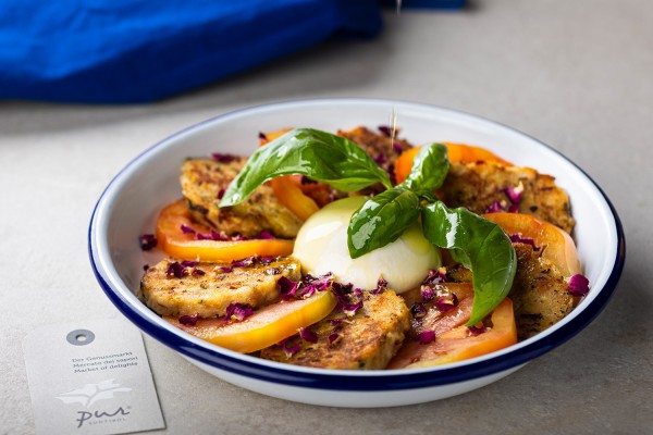 Südtiroler Knödel Caprese 