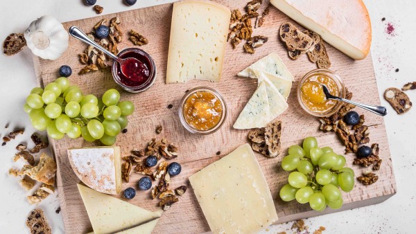 Veredeltes von Kuh und Ziege