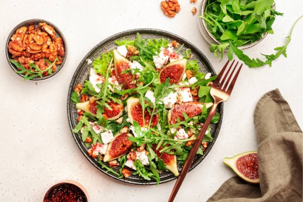 Insalata di fichi con formaggio di capra